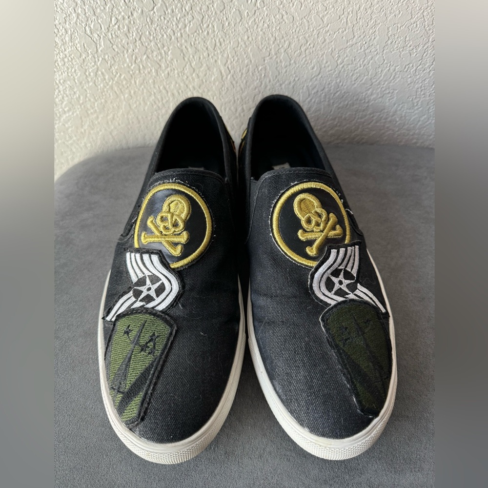 Steve Madden Black Skull Embroidery Slip On Shoes Men’s Size 11
